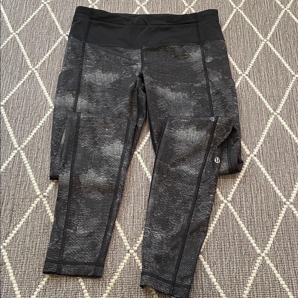 Lululemon Athletica Black Patterned Leggings